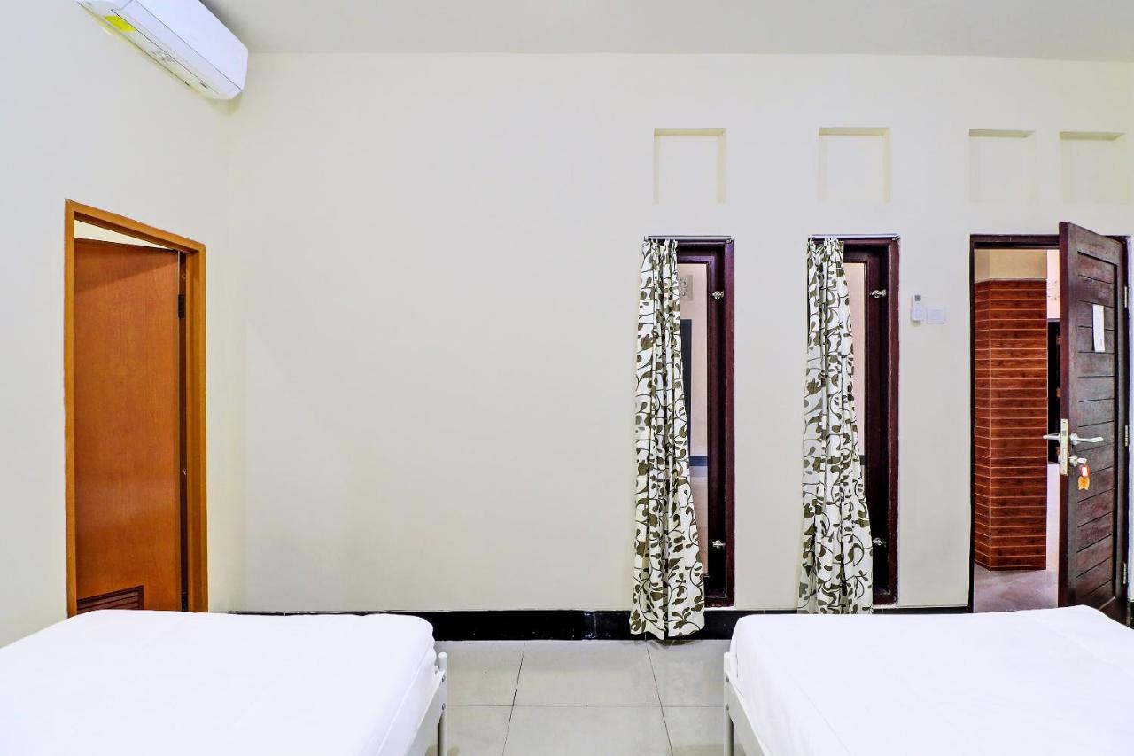 Oyo 91864 Holistic Stay Jimbaran Esterno foto